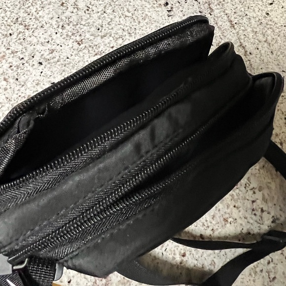 Nike Crossbag - Picture 2 of 4